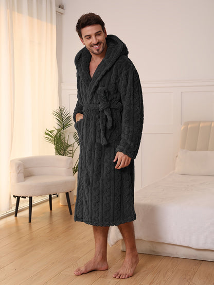 Peignoir homme effet torsadé en tissu éponge à capuche