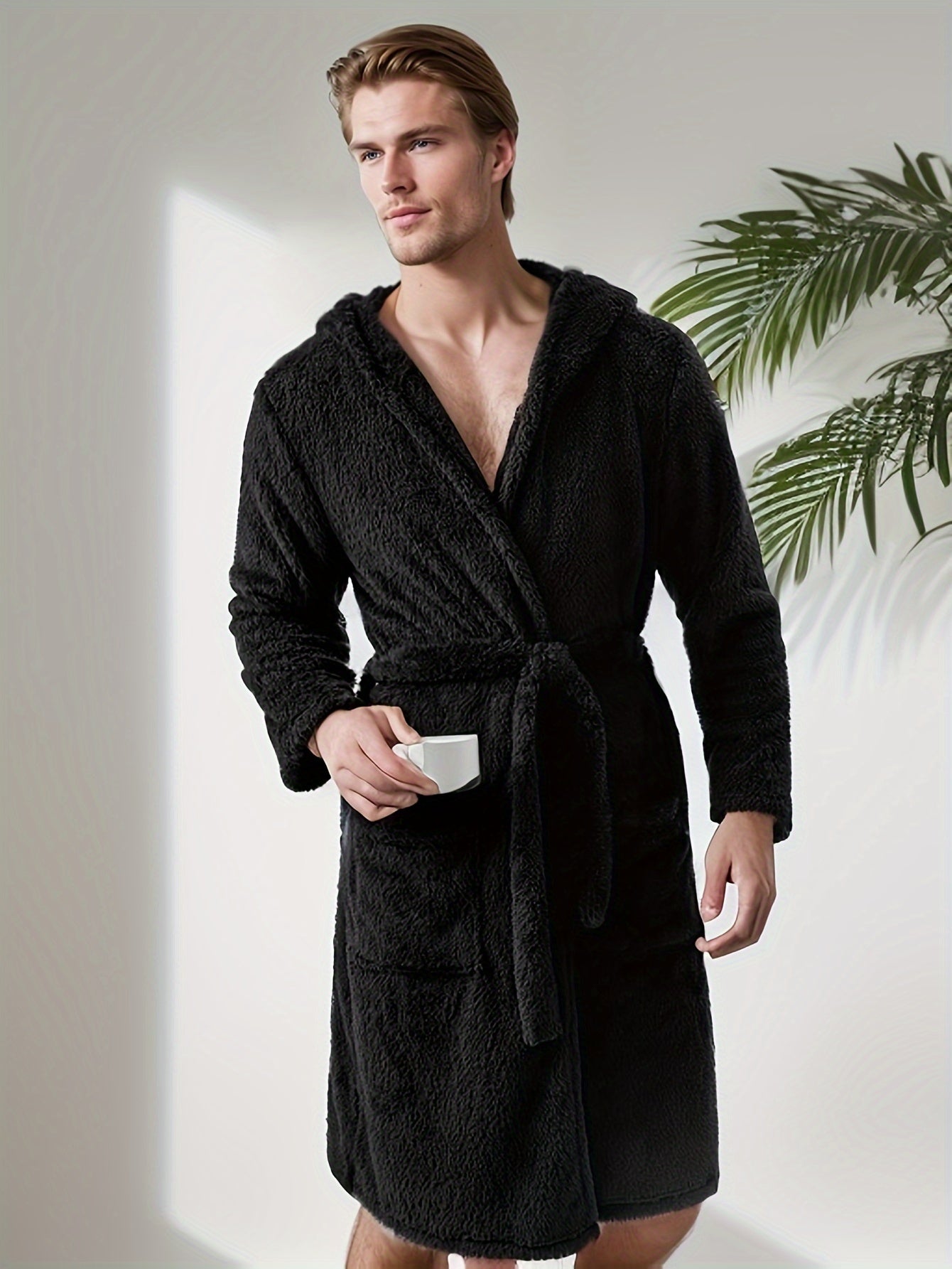 Peignoir homme court à capuche en tissu éponge moelleux