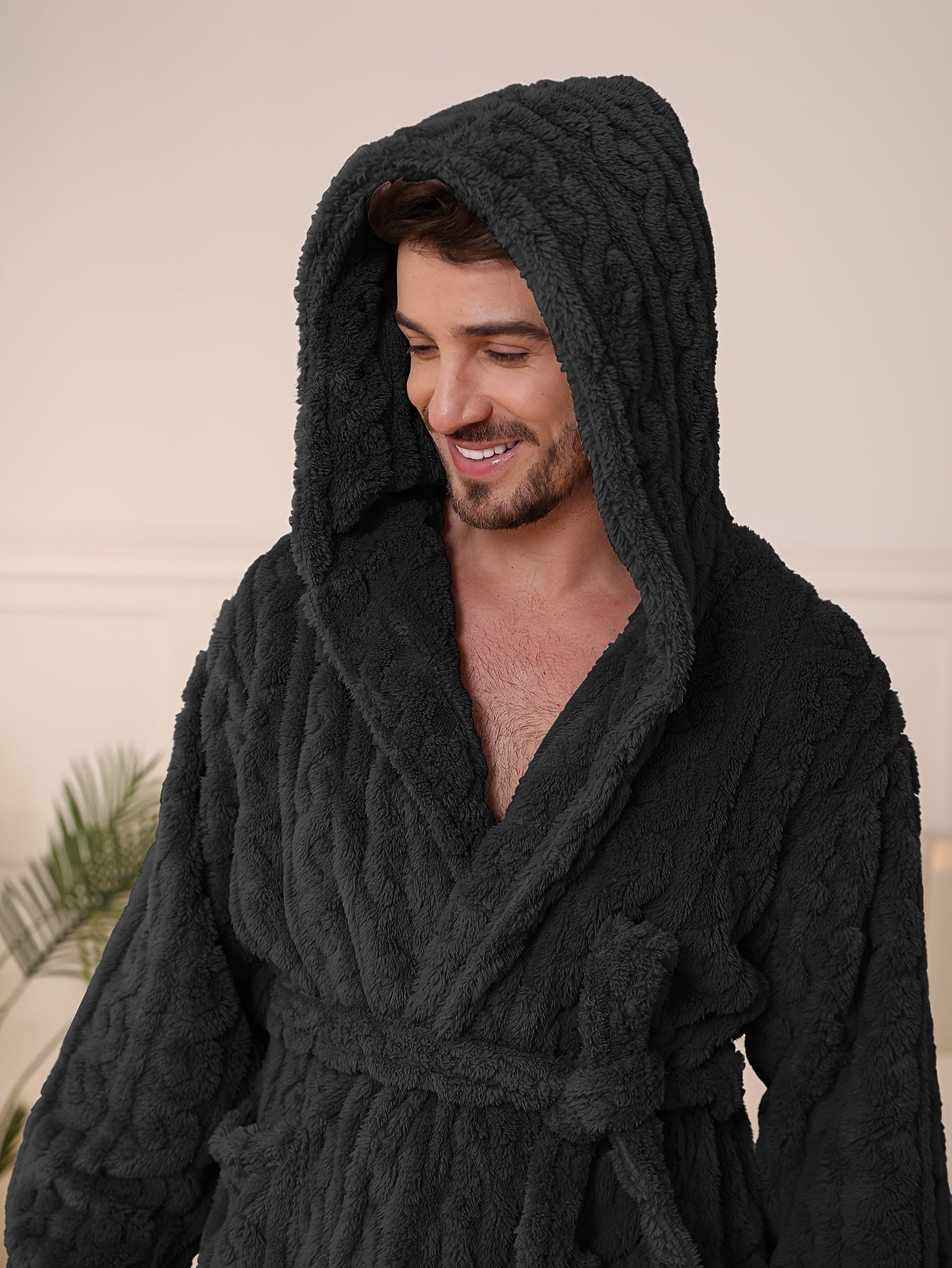 Peignoir homme effet torsadé en tissu éponge à capuche
